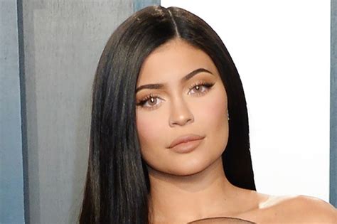 Kylie Jenner’s Prada Hat Contrasts Thigh